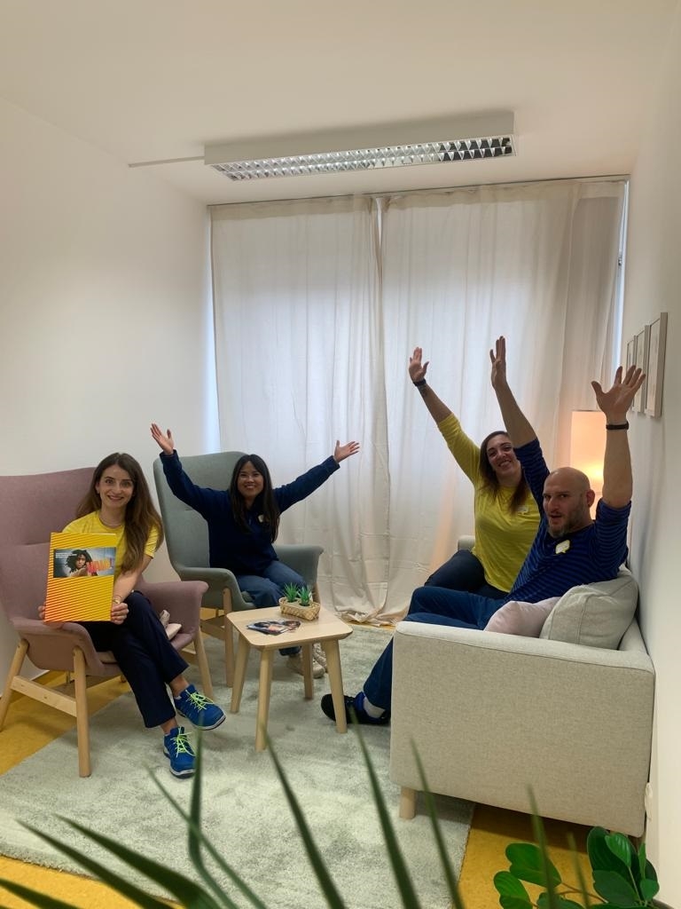 IKEA spendet Möble an FeM